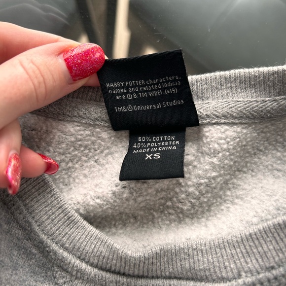 Hufflepuff sweater XS - Picture 4 of 4